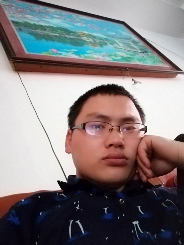 90男孩的第一张照片--浦城婚介网