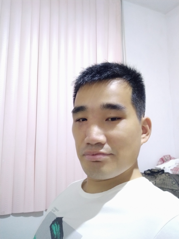 大男孩的第一张照片--浦城婚介网
