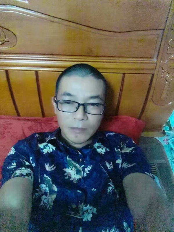坚信就是你的第一张照片--浦城婚介网