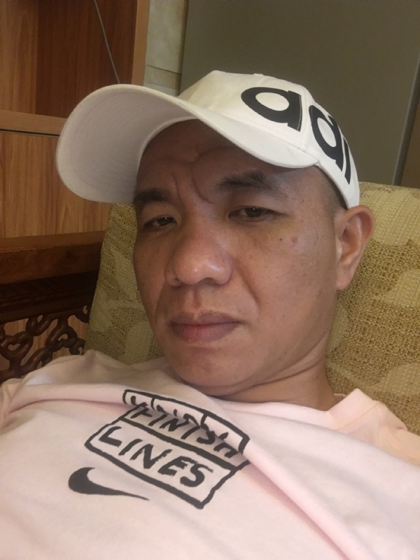 坚持到底的第一张照片--浦城婚介网