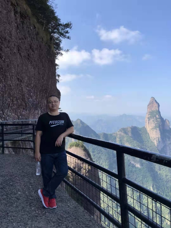 不杵于物的第一张照片--浦城婚介网