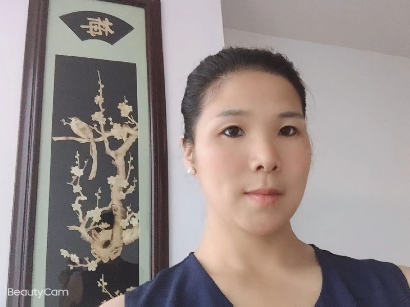 微笑的第一张照片--浦城婚介网