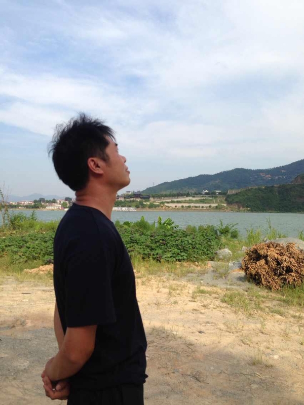 雾里看花的第一张照片--浦城婚介网