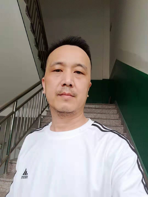 假如风有颜色的第一张照片--浦城婚介网