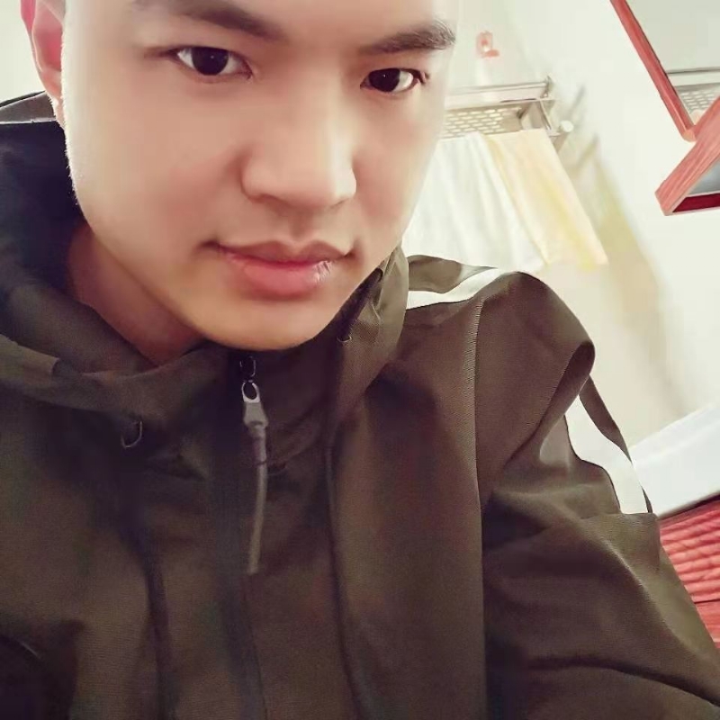 高大上的宅男的第一张照片--浦城婚介网