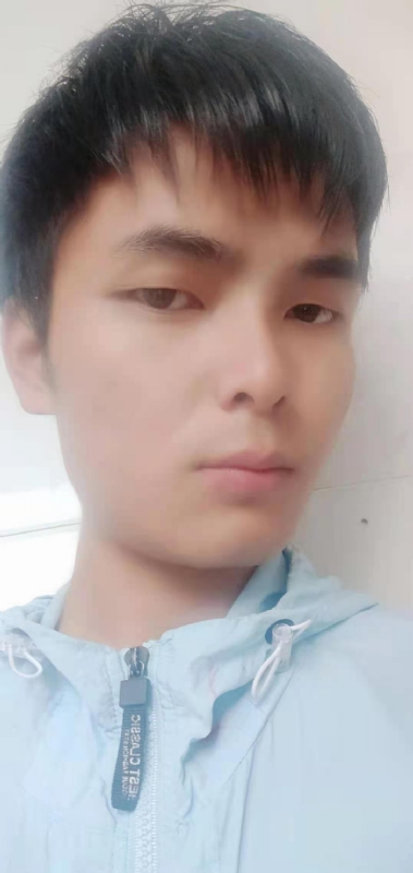 安静的男生的第一张照片--浦城婚介网