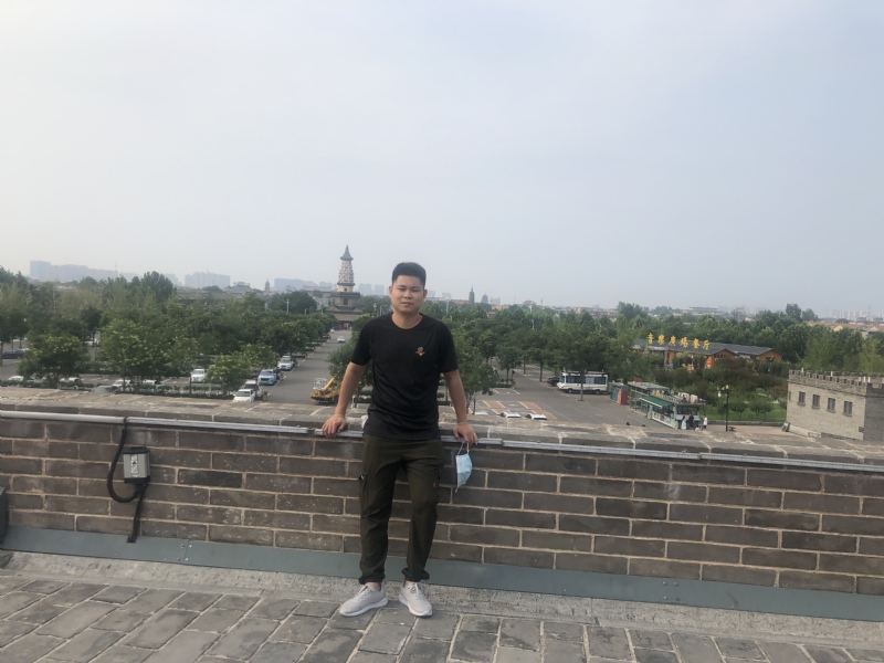 123.向左向右的第一张照片--浦城婚介网