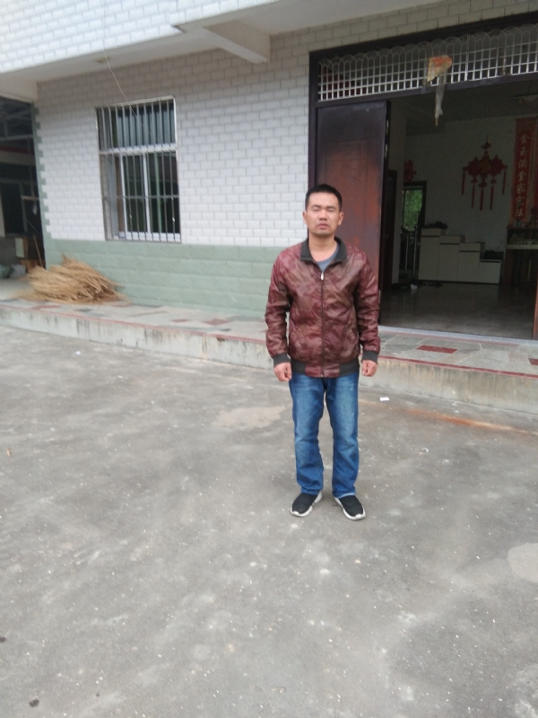 阿泉的第一张照片--浦城婚介网