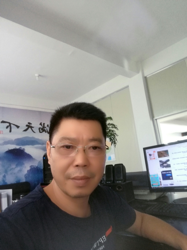 心平气和的第一张照片--浦城婚介网
