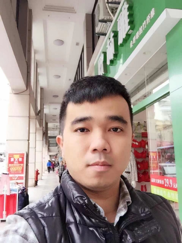 小小怪兽的第一张照片--浦城婚介网