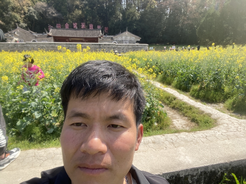 开心的第一张照片--浦城婚介网