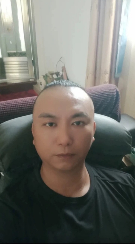 施逸森的第一张照片--浦城婚介网