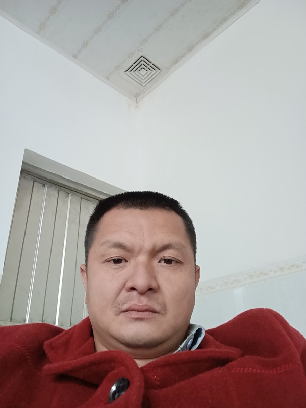 兰成龙的第一张照片--浦城婚介网