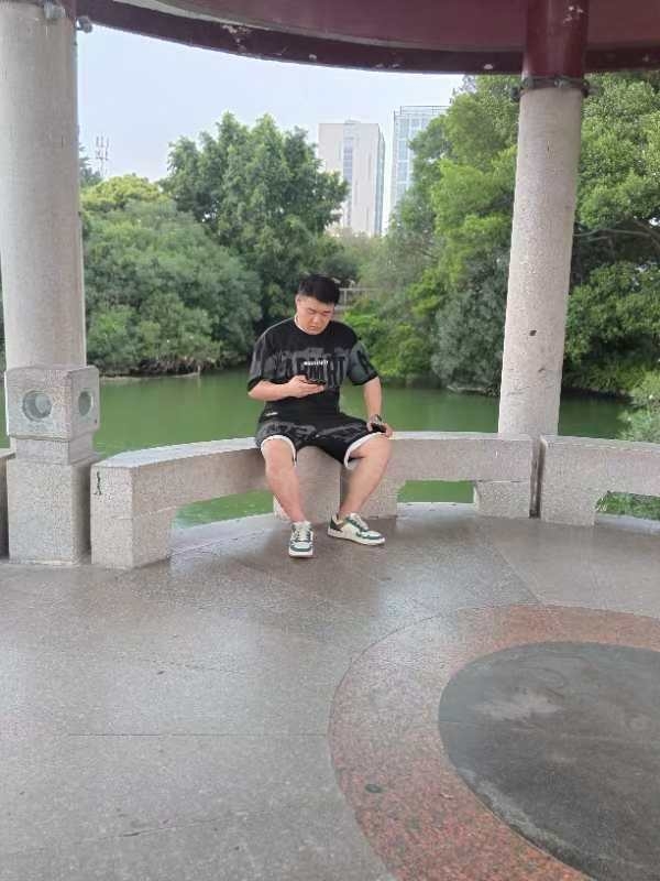 不善挽留的第一张照片--浦城婚介网