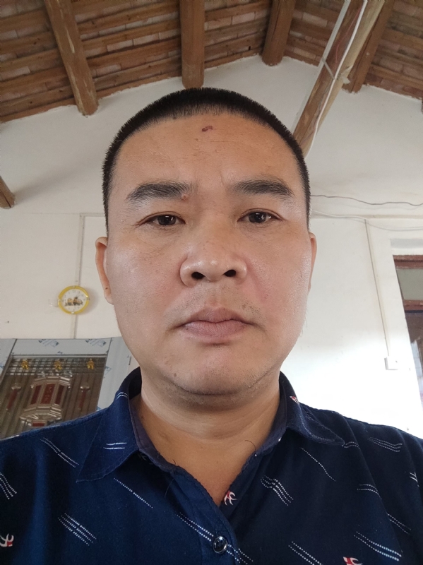 破碎的第一张照片--浦城婚介网