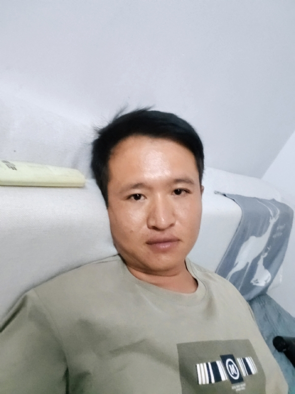 陌生人的第三张照片--浦城婚介网