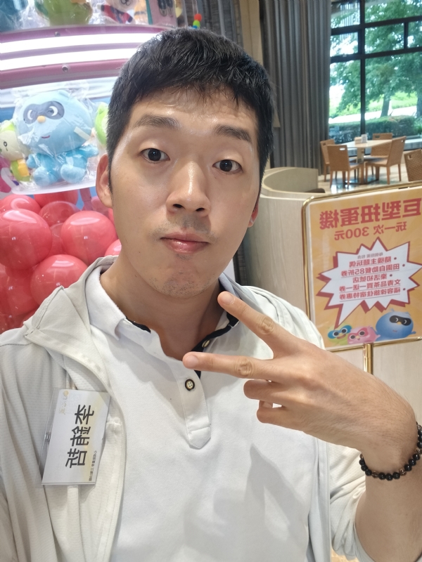 銪哲的第一张照片--浦城婚介网